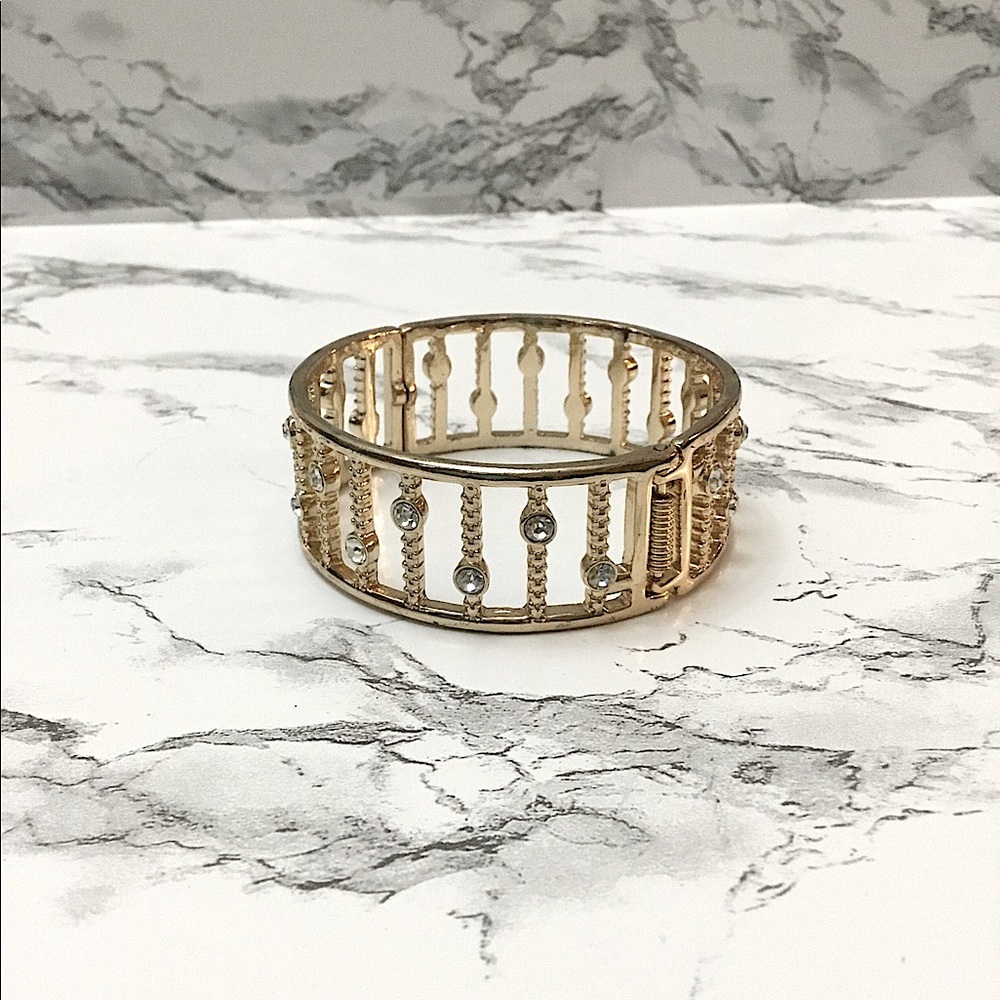 Metal Bracelet with Diamond Accents